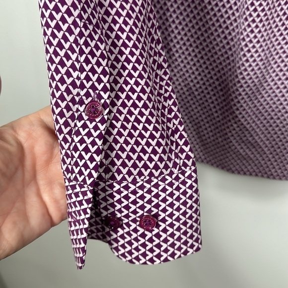 Equipment Femme Lynn geo print purple button down 100% silk top size xs. - Picture 9 of 12